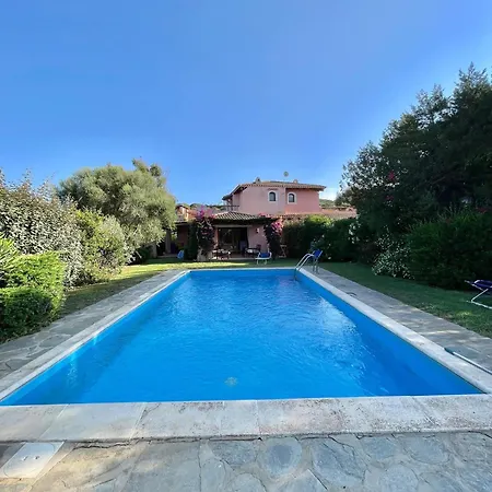 Rosa Con Piscina Privata