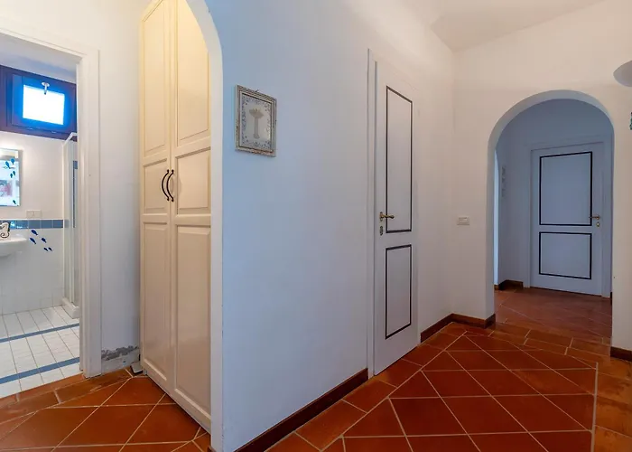 Rosa Con Piscina Privata スティンティーノ